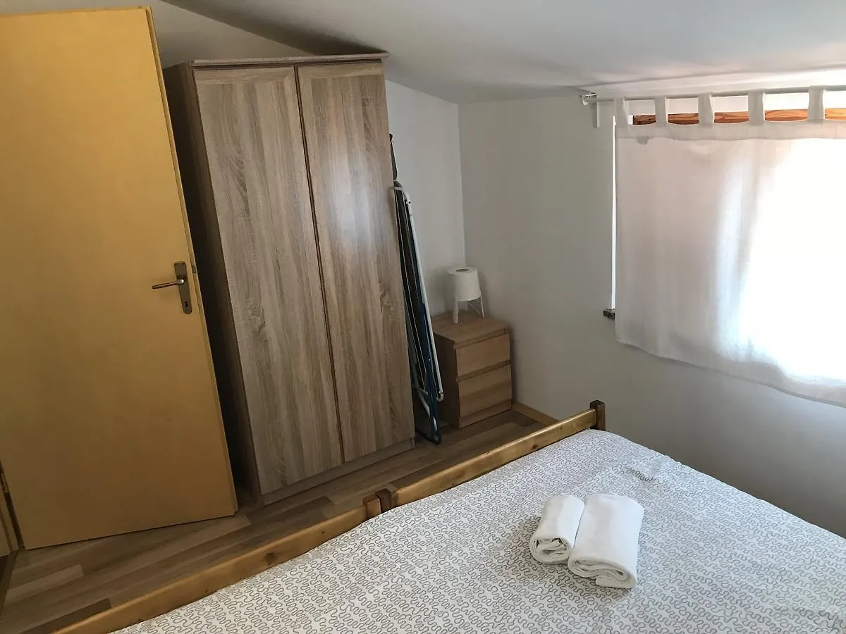 Apartments Michelle ウマグ